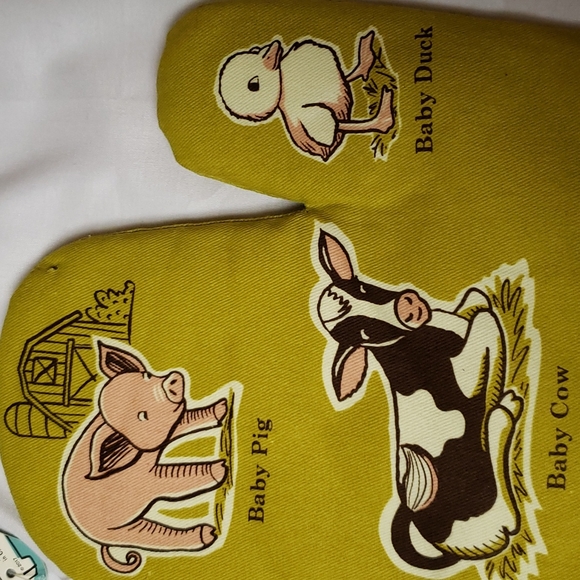 ❤️3/$30 Blue Q  Baby Animals oven mitt - Picture 3 of 9